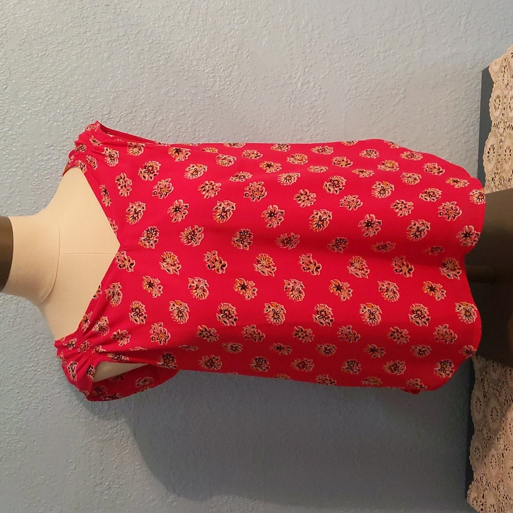 BNWT LOFT Floral Top